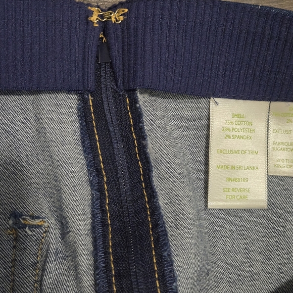 Lilly Pulitzer NWOT Ocean Cay High Rise Crop Flare Denim Jean - Picture 6 of 7